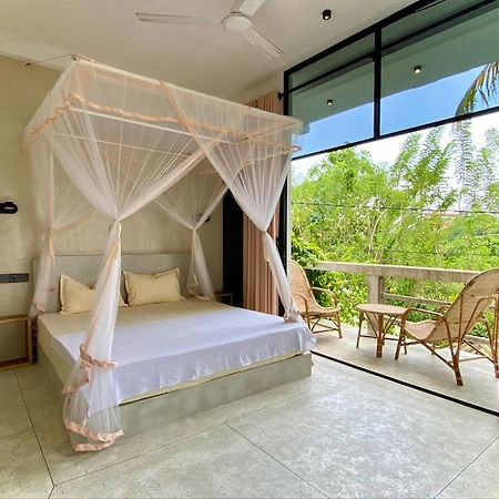 Lotus Surf House Ξενοδοχείο Midigama East Εξωτερικό φωτογραφία