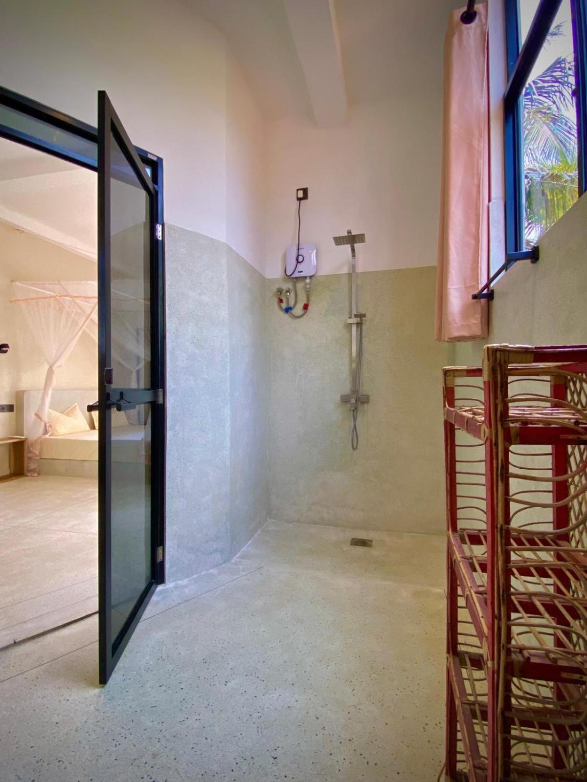 Lotus Surf House Ξενοδοχείο Midigama East Εξωτερικό φωτογραφία