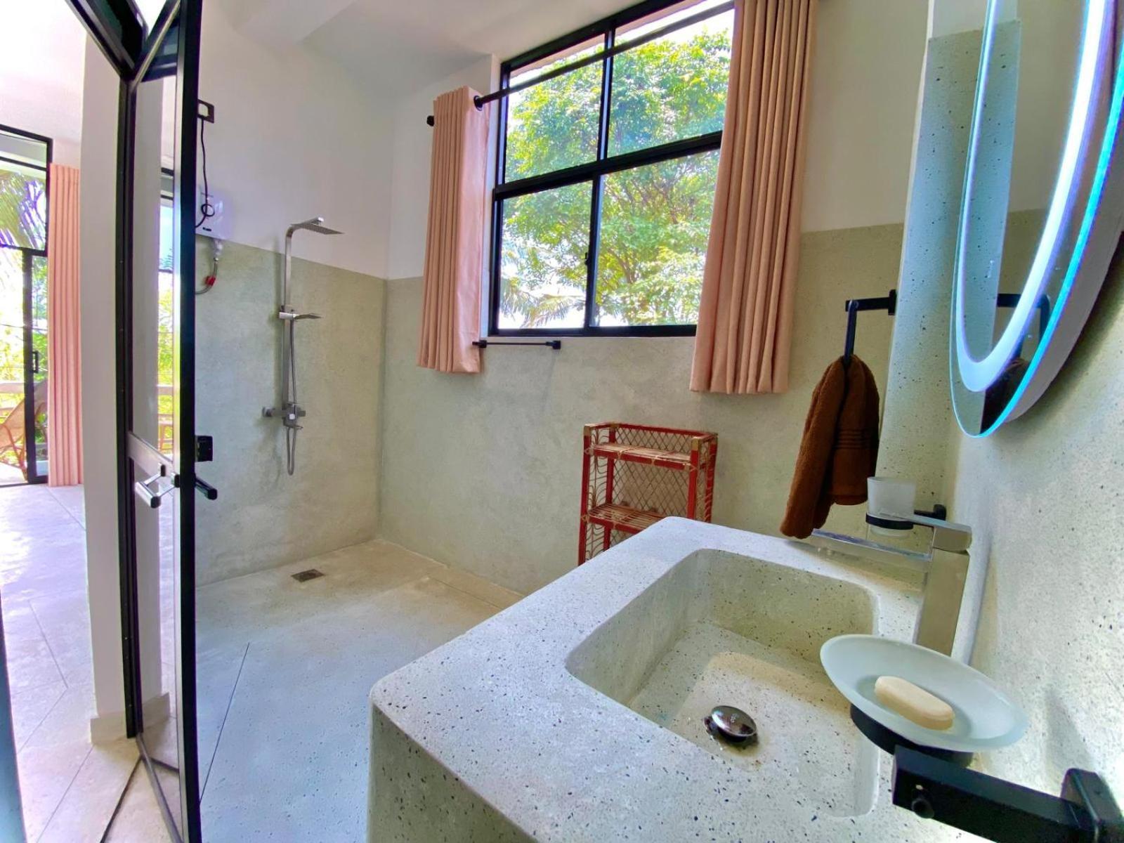 Lotus Surf House Ξενοδοχείο Midigama East Εξωτερικό φωτογραφία