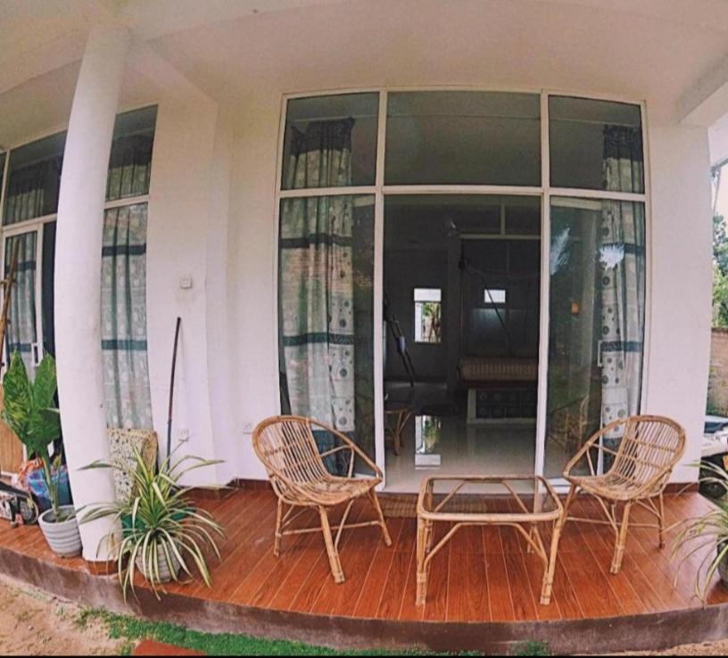 Lotus Surf House Ξενοδοχείο Midigama East Δωμάτιο φωτογραφία